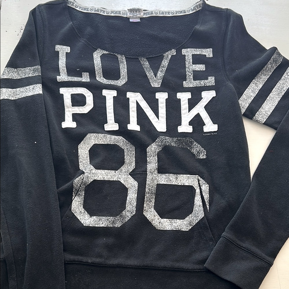 PINK Victoria’s Secret LOVE PINK Black/white top/lightweight sweatshirt S